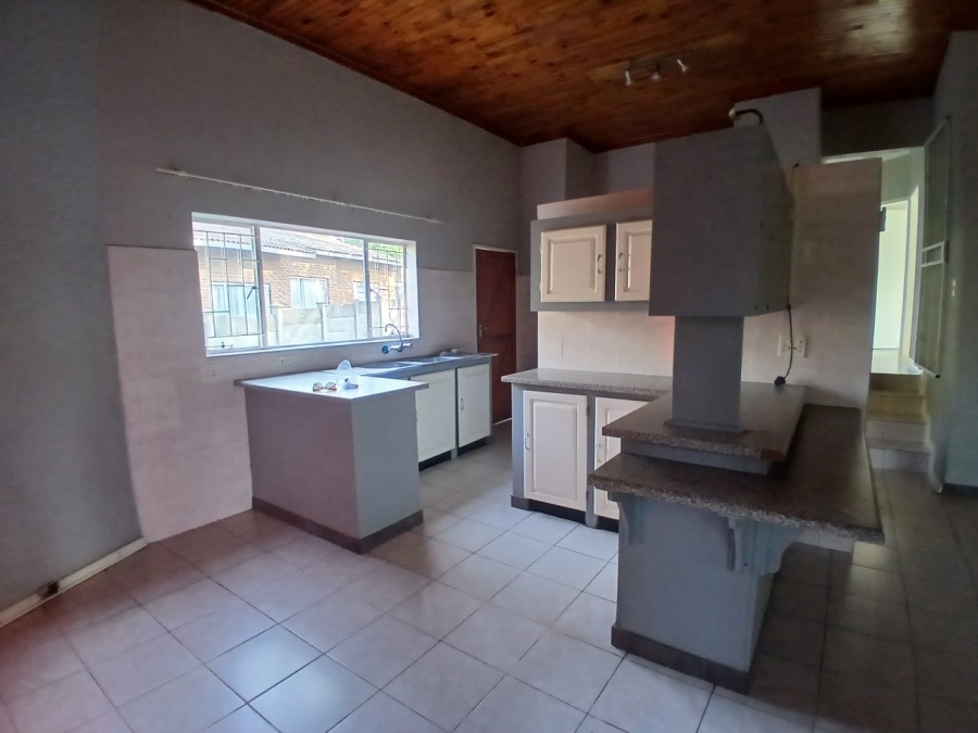 3 Bedroom Property for Sale in Geelhoutpark North West